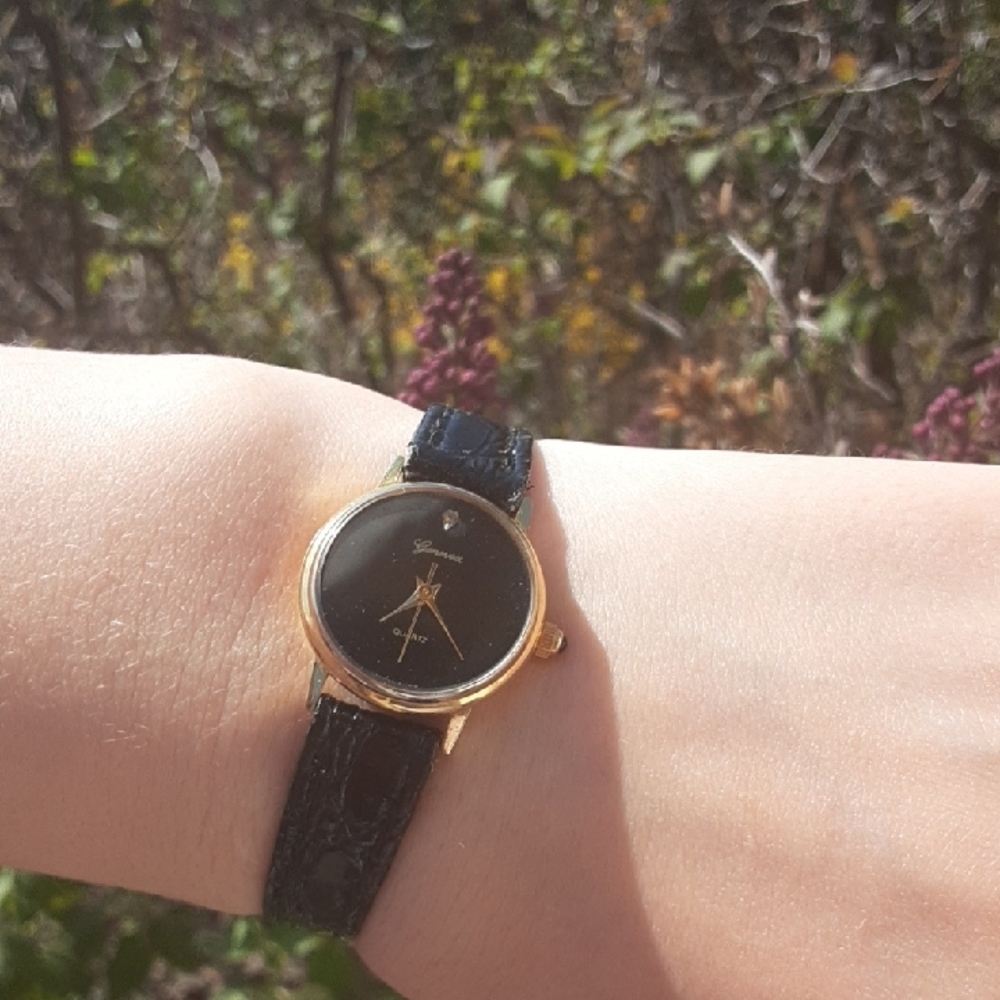 Elegant Black and Gold Watch Genevex Genuine Dimond